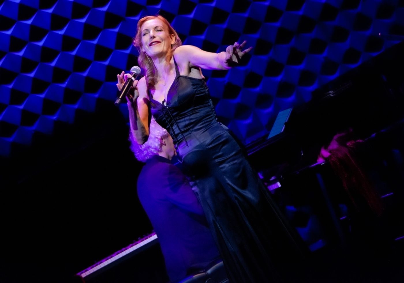 Photos: Ute Lemper Is Timeless In TIME TRAVELER at Joe's Pub  Image