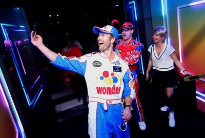 Glen Powell, Chord Overstreet, and Sarah Hyland Photo