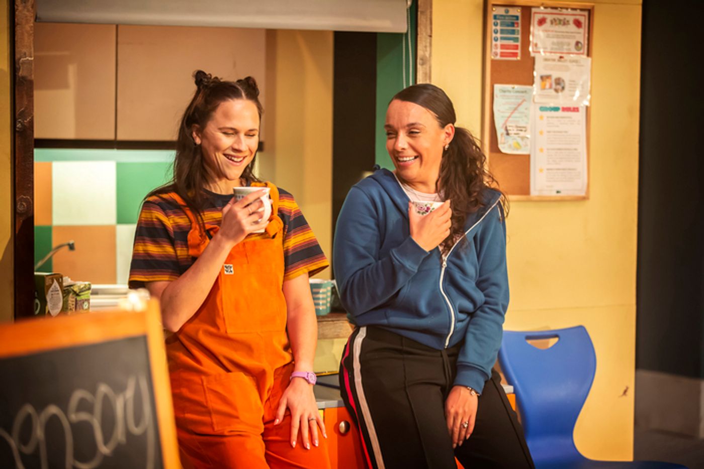 Photos: First Look at the UK Tour of THE GOOD ENOUGH MUMS CLUB  Image