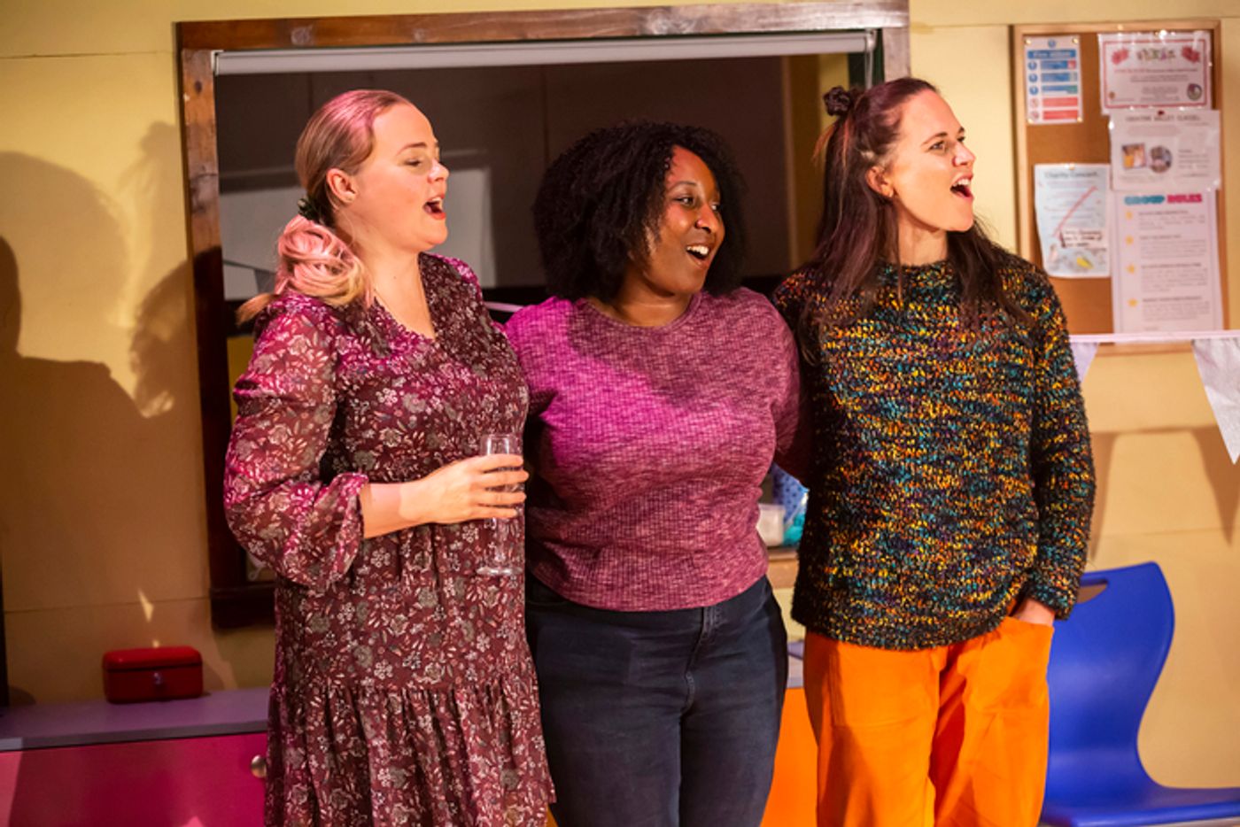 Photos: First Look at the UK Tour of THE GOOD ENOUGH MUMS CLUB  Image