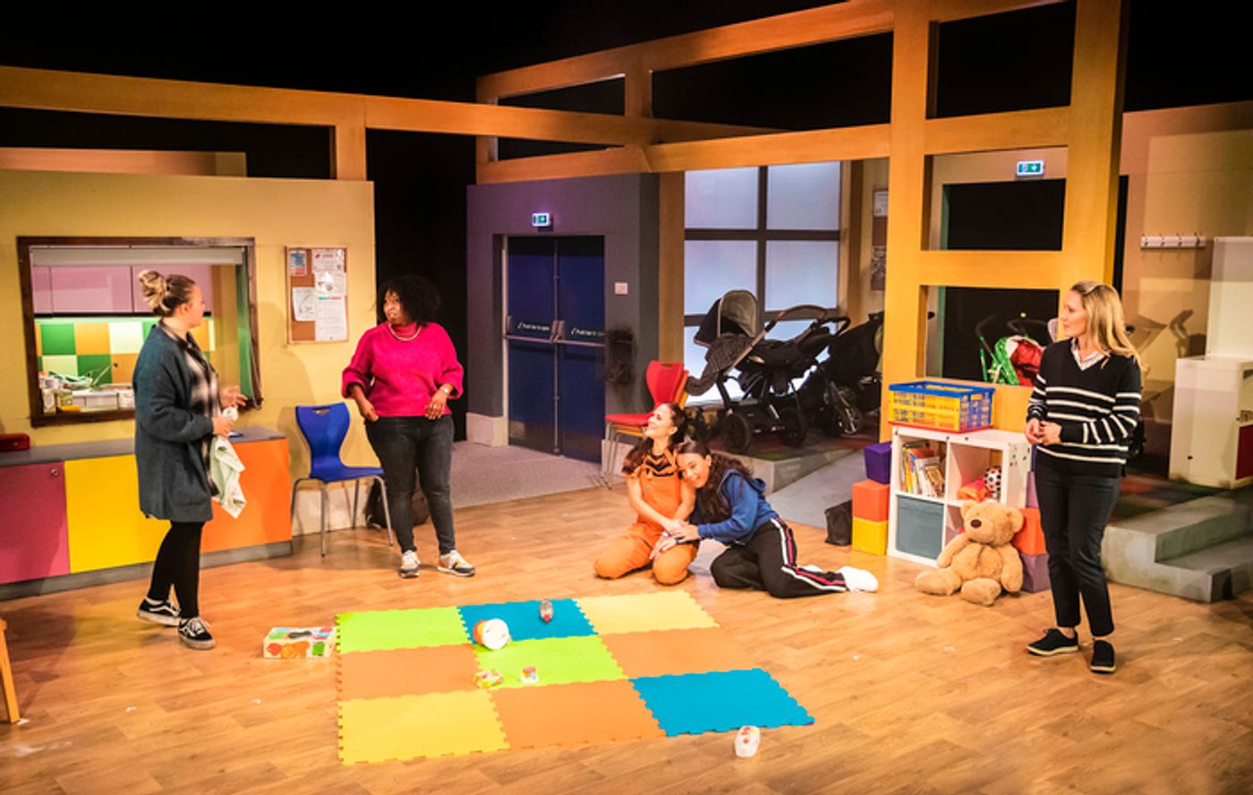 Photos: First Look at the UK Tour of THE GOOD ENOUGH MUMS CLUB  Image