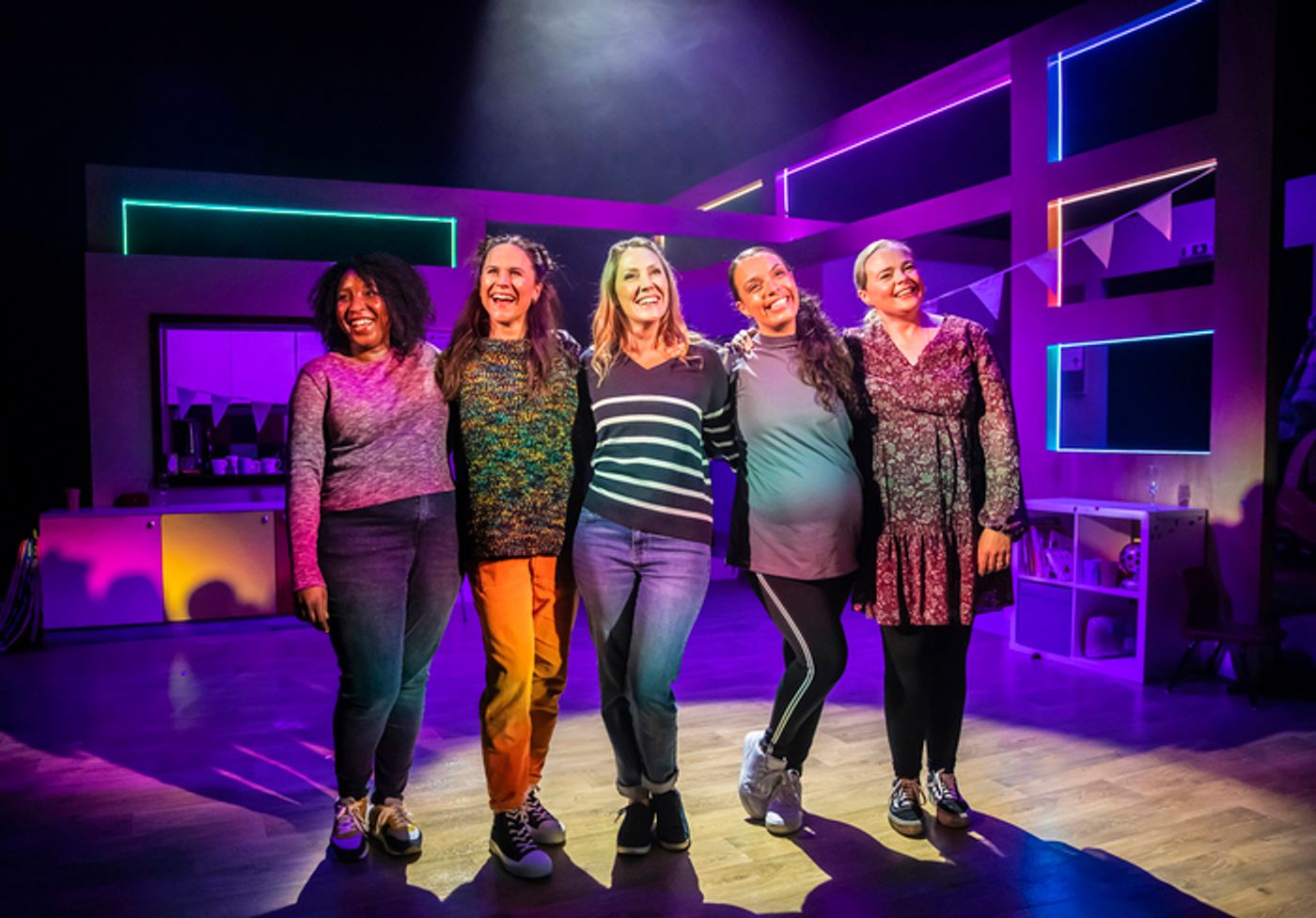 Photos: First Look at the UK Tour of THE GOOD ENOUGH MUMS CLUB  Image