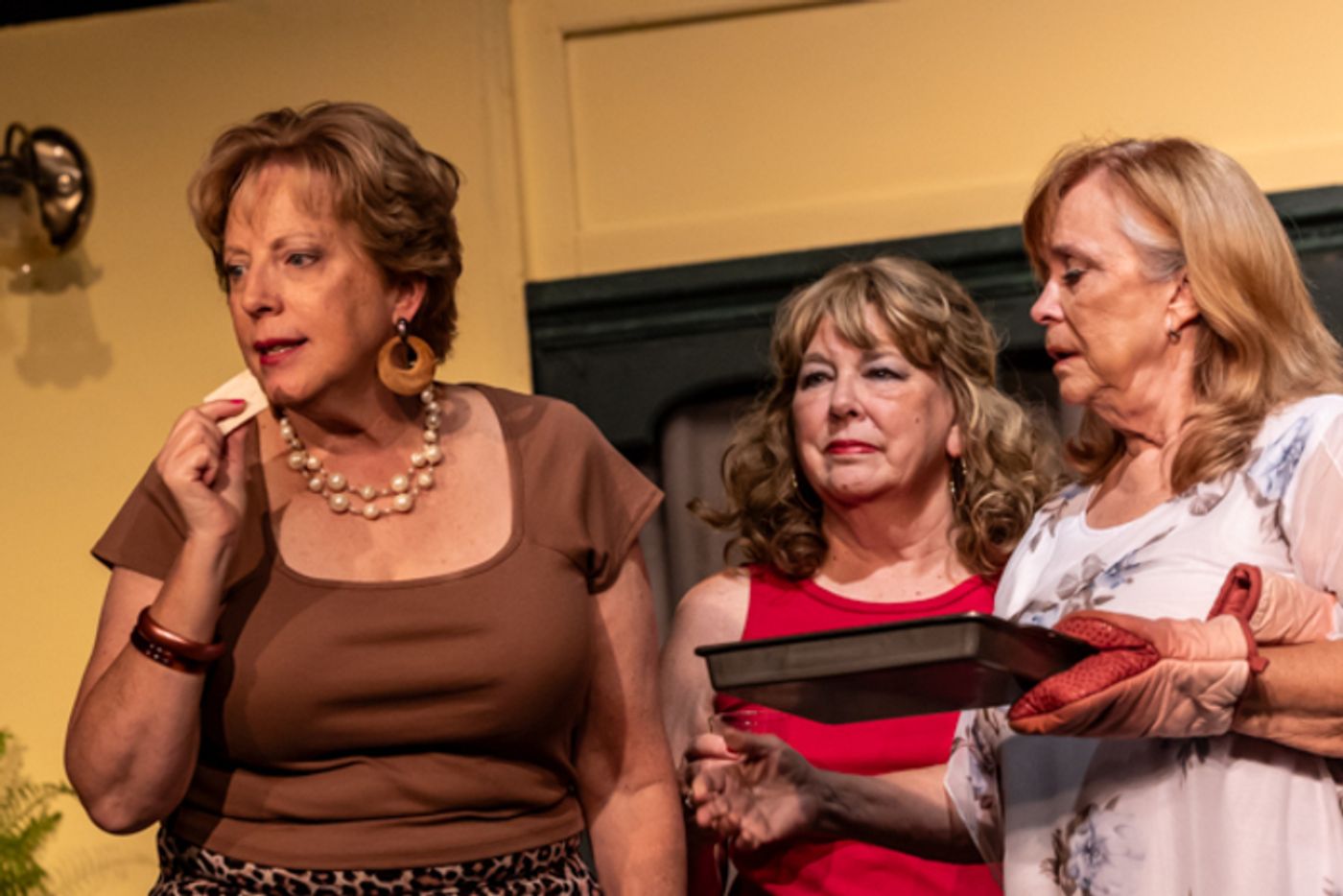 Photos: First look at Little Theatre Off Broadway's THE SAVANNAH SIPPING SOCIETY Photos: First look at Little Theatre Off Broadway's THE SAVANNAH SIPPING SOCIETY Image