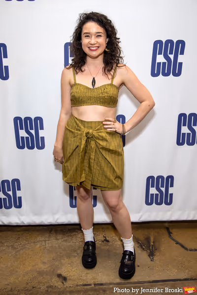 Sarah Steele Photo