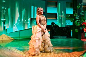 Deborah Cox @ BroadwayWorld Deborah Cox Photo