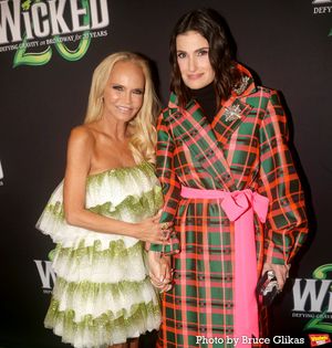 Kristin Chenoweth and Idina Menzel  Photo