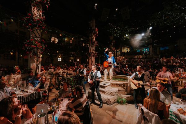 Kimberly Powell, Jacob Dachtler and band  Photo