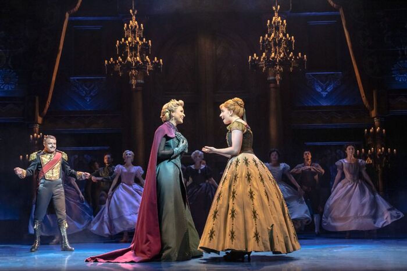 Photos: Check Out All New Photos From FROZEN in London  Image
