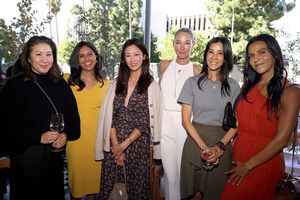 Christine Min, Zohreen Shah, Sara Mibo Sohn, Elaine Irwin, Lisa Ling and Elsa Collins Photo