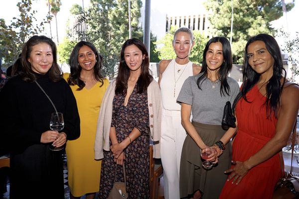Christine Min, Zohreen Shah, Sara Mibo Sohn, Elaine Irwin, Lisa Ling and Elsa Collins Photo