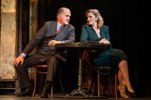 Jeb Brown and Elizabeth Stanley @ BroadwayWorld Jeb Brown and Elizabeth Stanley Photo