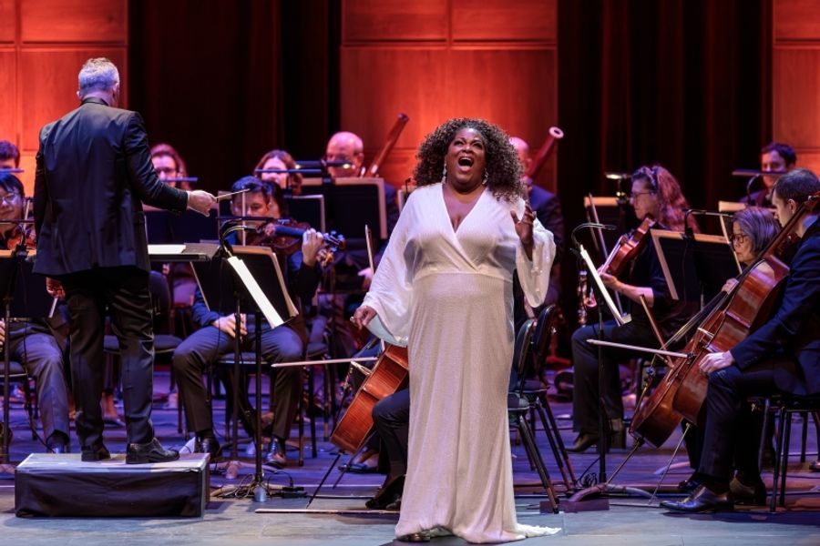 Review: GRAMMY® GREATS UNITE – LATONIA MOORE AND J'NAI BRIDGES IN CONCERT at Balboa Theatre Image