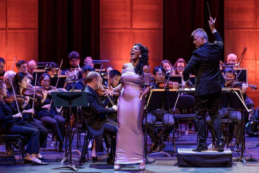 Review: GRAMMY® GREATS UNITE – LATONIA MOORE AND J'NAI BRIDGES IN CONCERT at Balboa Theatre Image