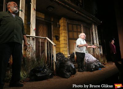 Ray Anthony Thomas, Danny DeVito and Lucy DeVito  Photo