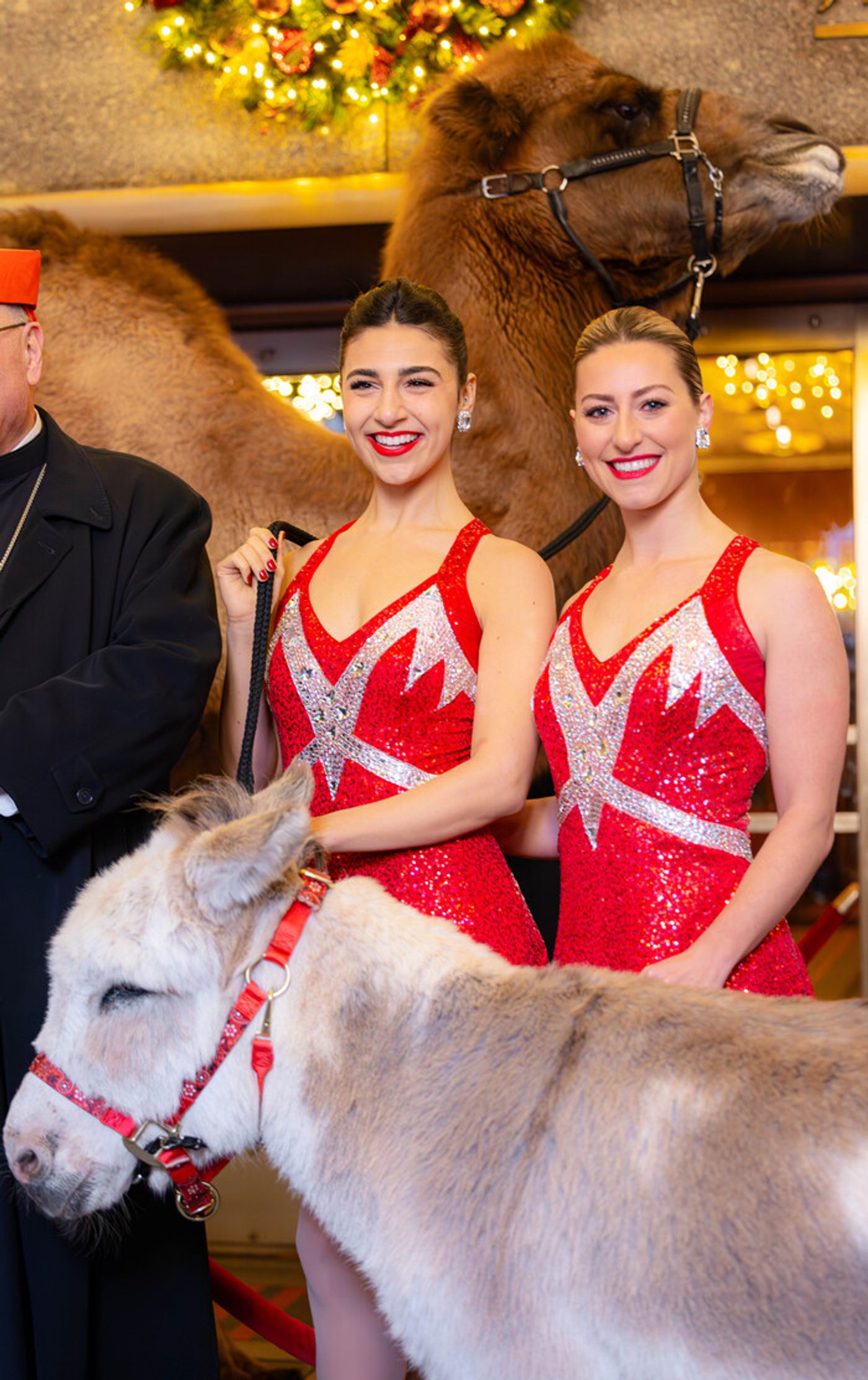 Photos: Cardinal Dolan Blesses the Animals From the 2023 Christmas Spectacular  Image
