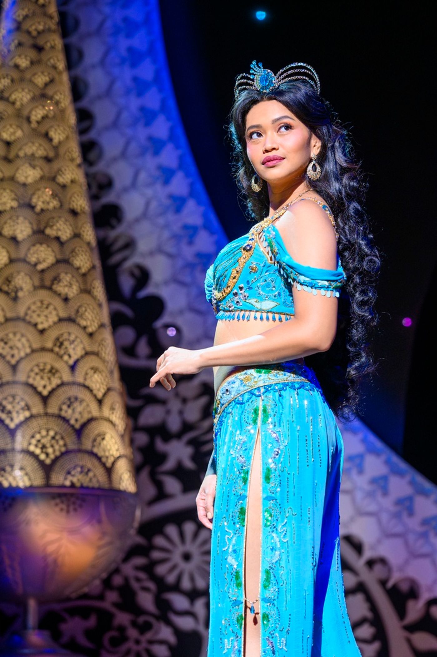 Photos: First Look at the First UK and Ireland Tour of Disney's ALADDIN  Image