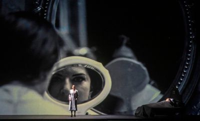 Sarah Tynan, Marina Abramović Photo