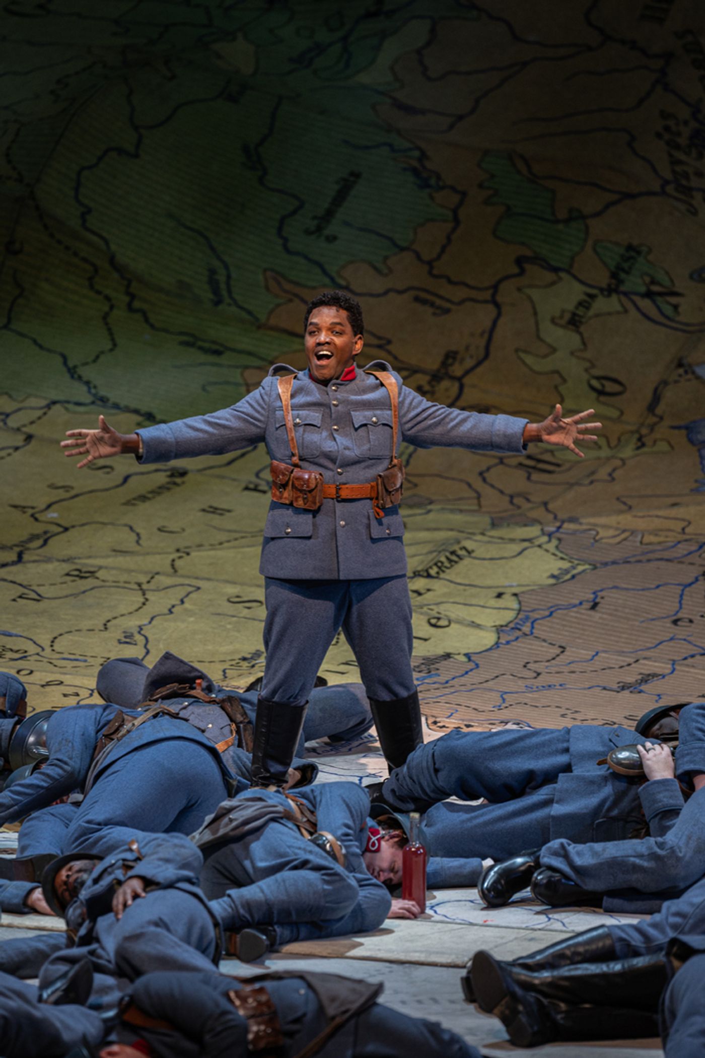 Photos: First Look at DAUGHTER OF THE REGIMENT at Lyric Opera of Chicago  Image