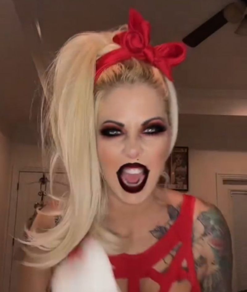 Feature: MICHELLE MARTINDILL, Finalist at Face Of Horror  Image