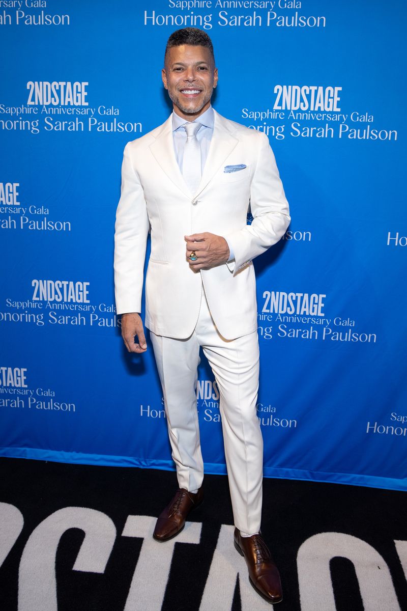 Photos: Stars Walk the Red Carpet for Second Stage's Sapphire Anniversary Gala Honoring Sarah Paulson — photo 25 of 45