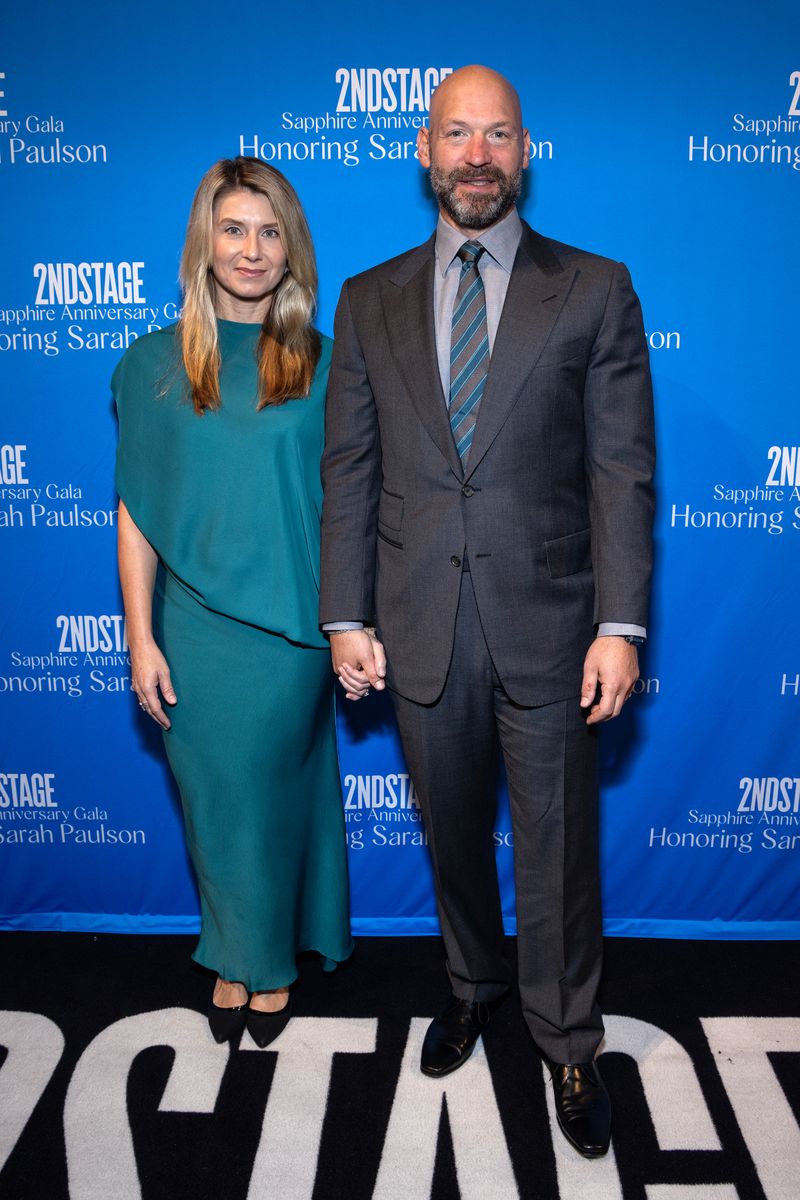 Photos: Stars Walk the Red Carpet for Second Stage's Sapphire Anniversary Gala Honoring Sarah Paulson — photo 34 of 45