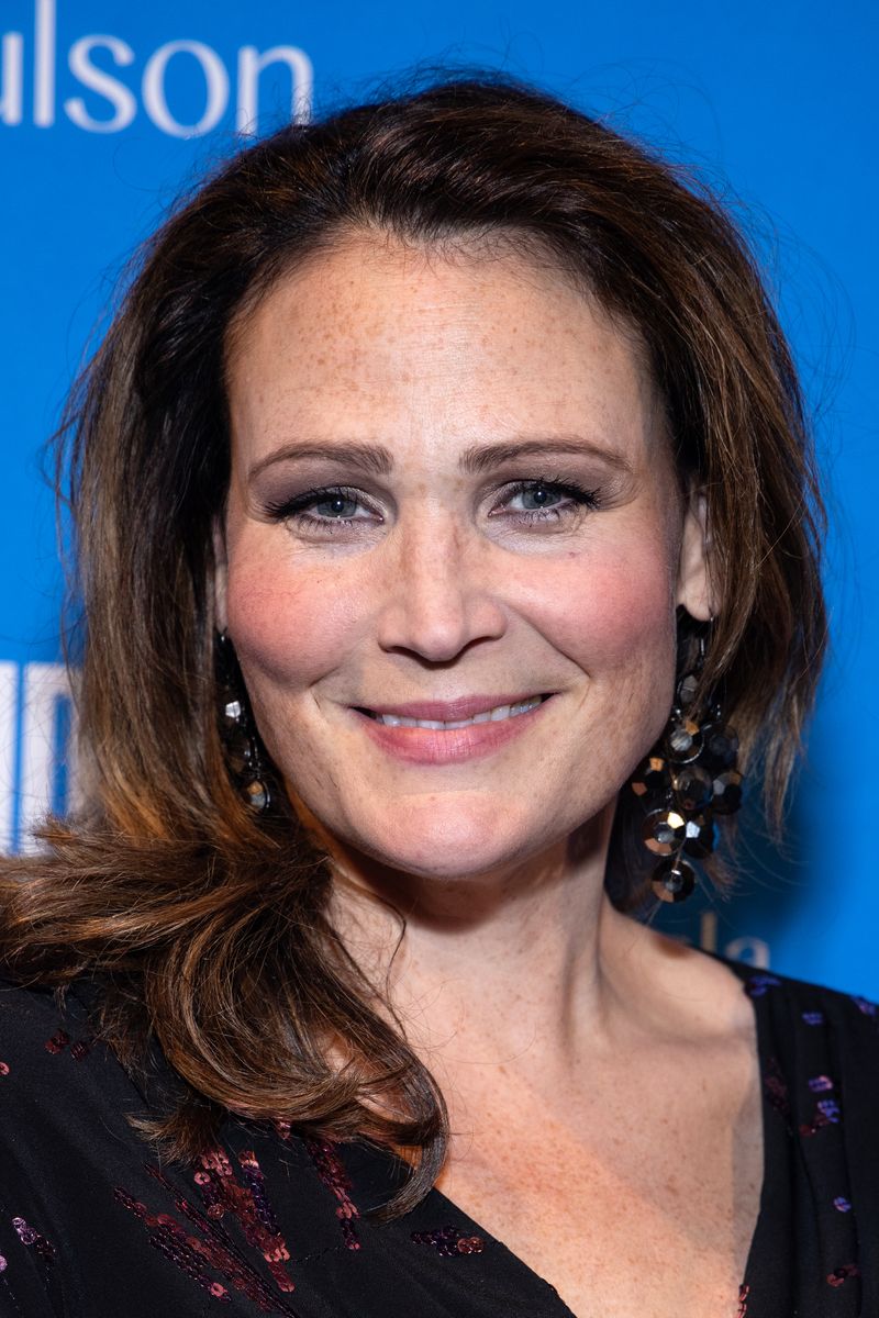 Photos: Stars Walk the Red Carpet for Second Stage's Sapphire Anniversary Gala Honoring Sarah Paulson — photo 42 of 45