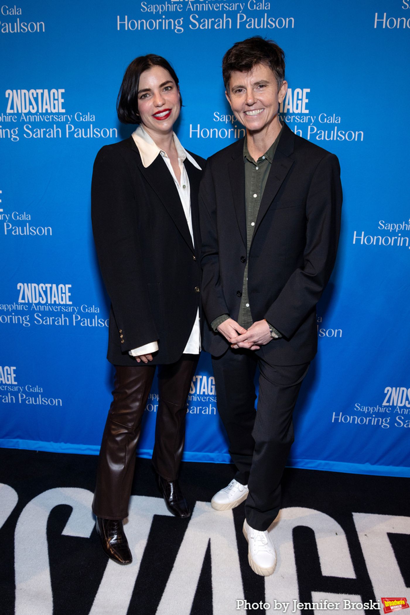 Photos: Stars Walk the Red Carpet for Second Stage's Sapphire Anniversary Gala Honoring Sarah Paulson  Image