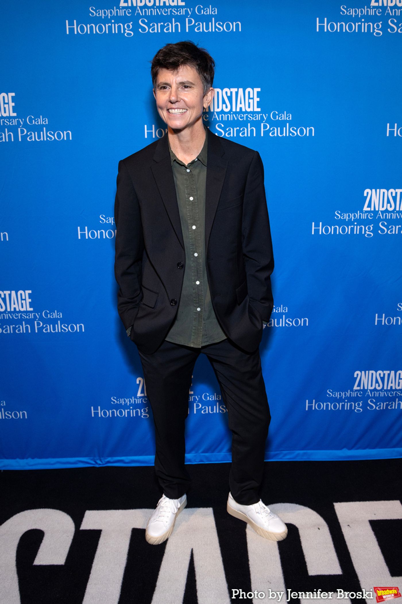 Photos: Stars Walk the Red Carpet for Second Stage's Sapphire Anniversary Gala Honoring Sarah Paulson  Image