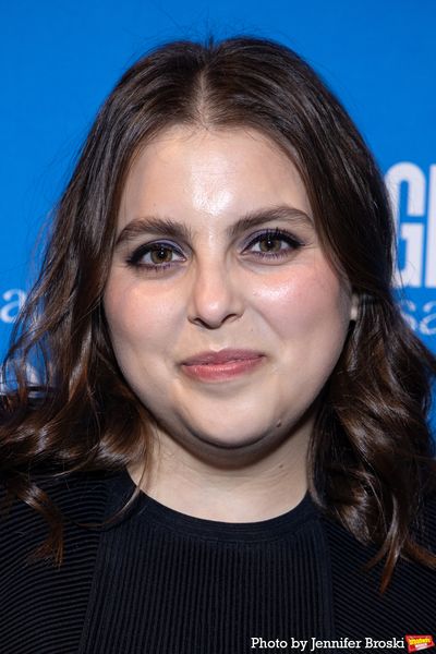 Beanie Feldstein Photo