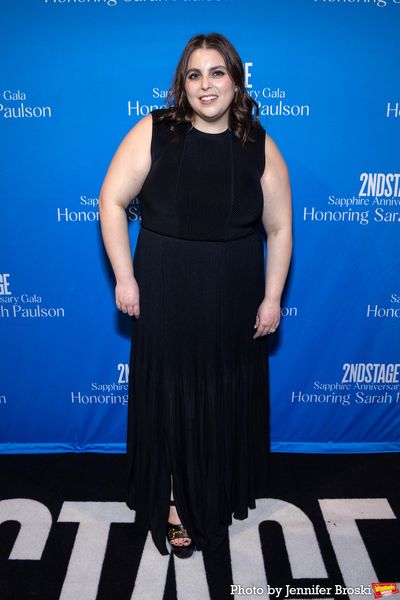 Beanie Feldstein Photo