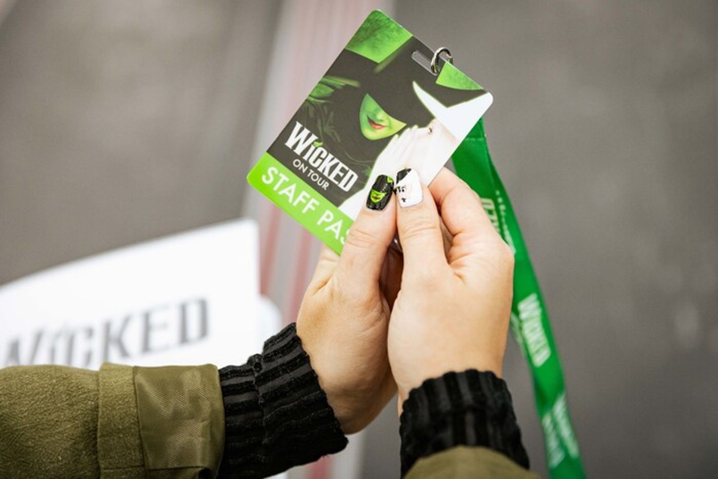 Photos: Inside Rehearsal For the UK Tour of WICKED  Image