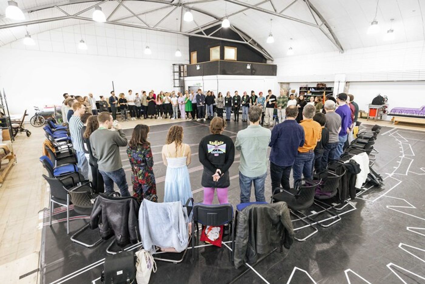 Photos: Inside Rehearsal For the UK Tour of WICKED  Image
