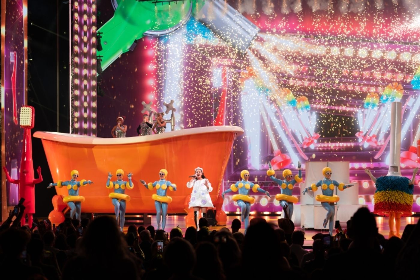 Photos: Inside Katy Perry's Final Las Vegas Residency Show; New Music Confirmed For 2024  Image