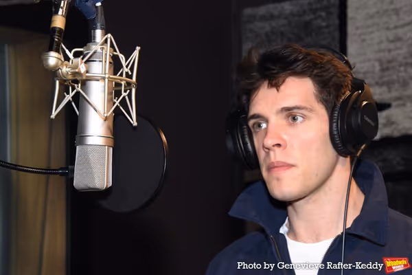 Casey Cott Photo