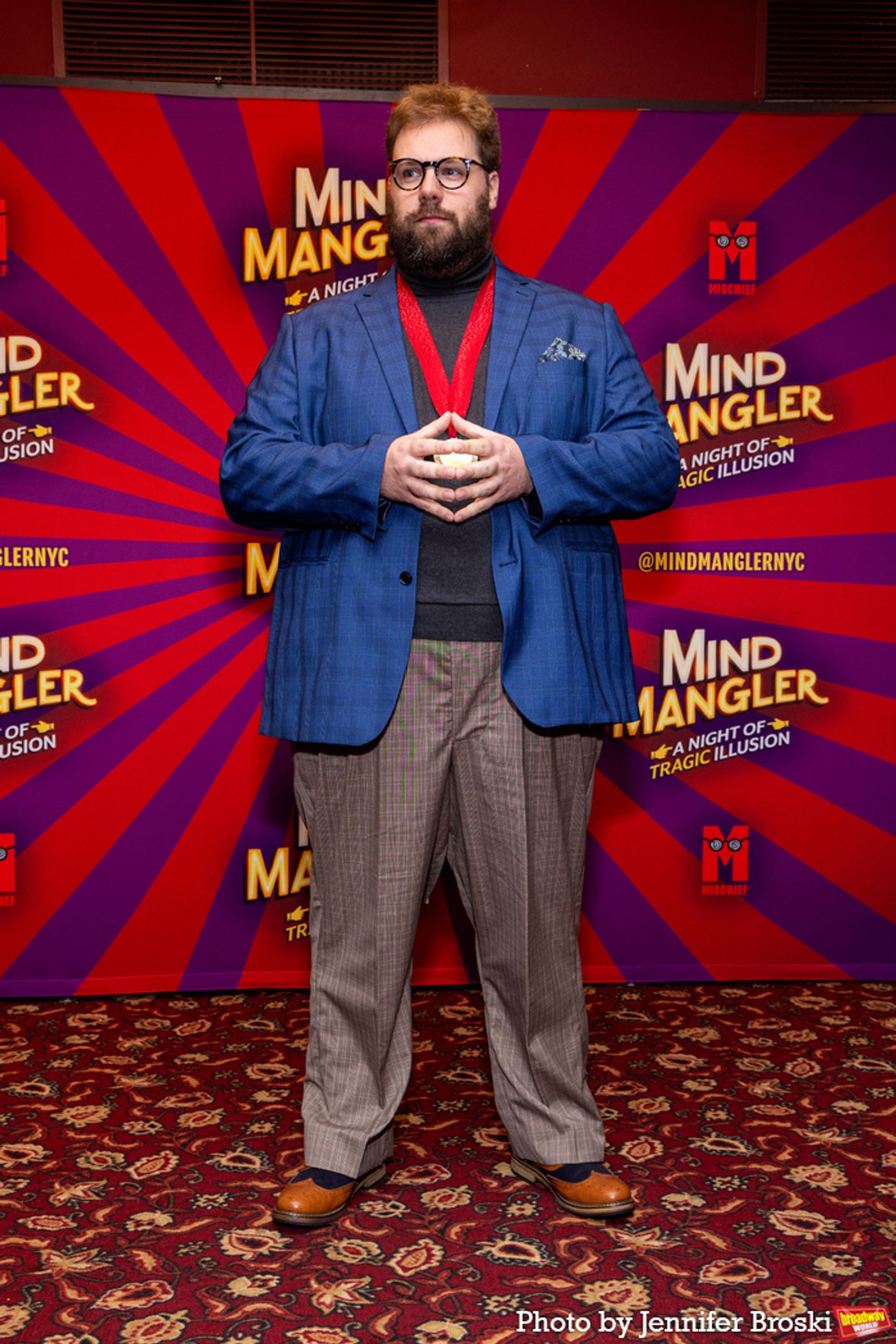 Photos: MIND MANGLER Company Is Getting Ready to Hit the Stage  Image