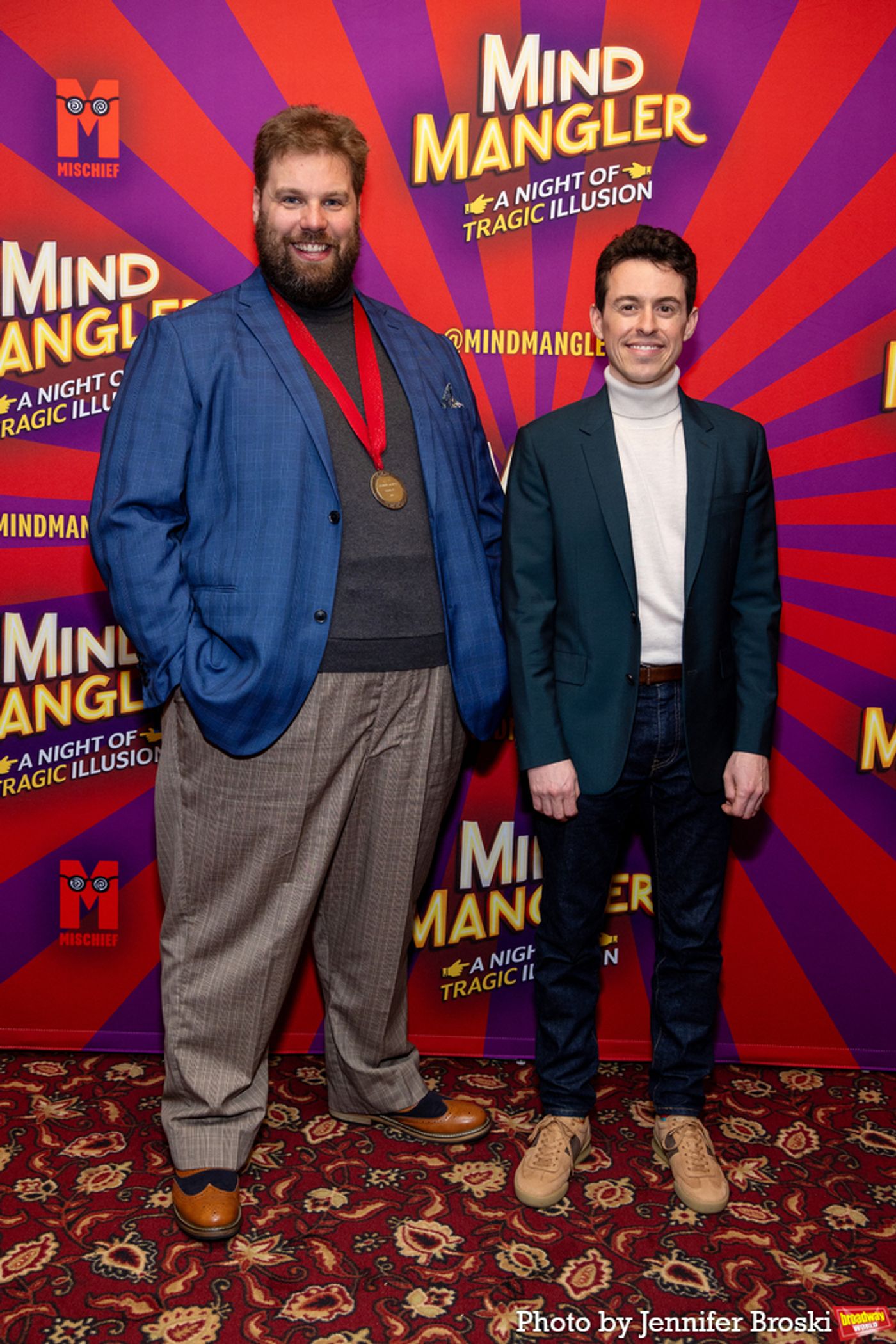 Photos: MIND MANGLER Company Is Getting Ready to Hit the Stage  Image
