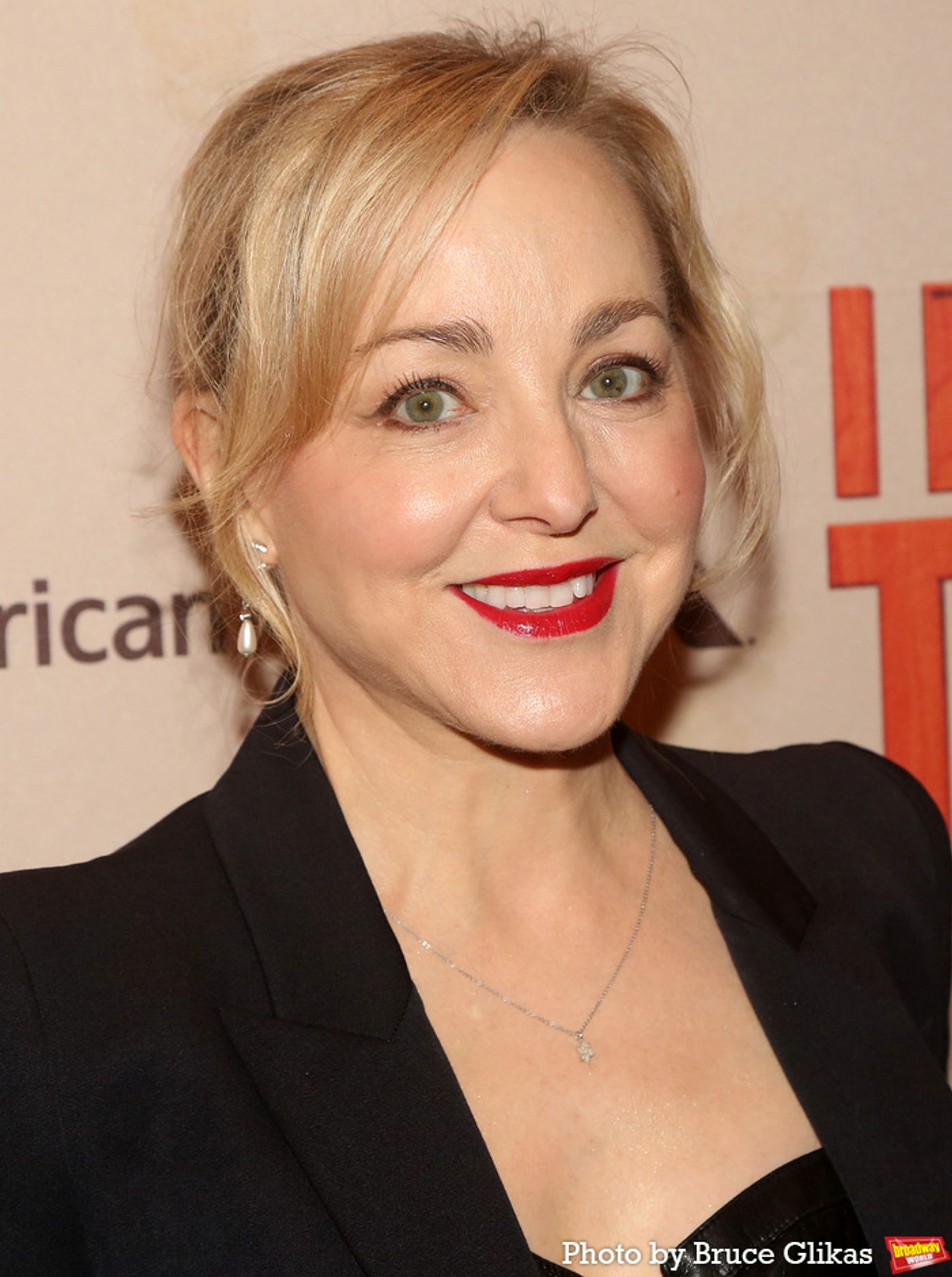 Photos: Rhea Perlman, Mark Ruffalo And More Turn Out As I NEED THAT Opens On Broadway!  Image