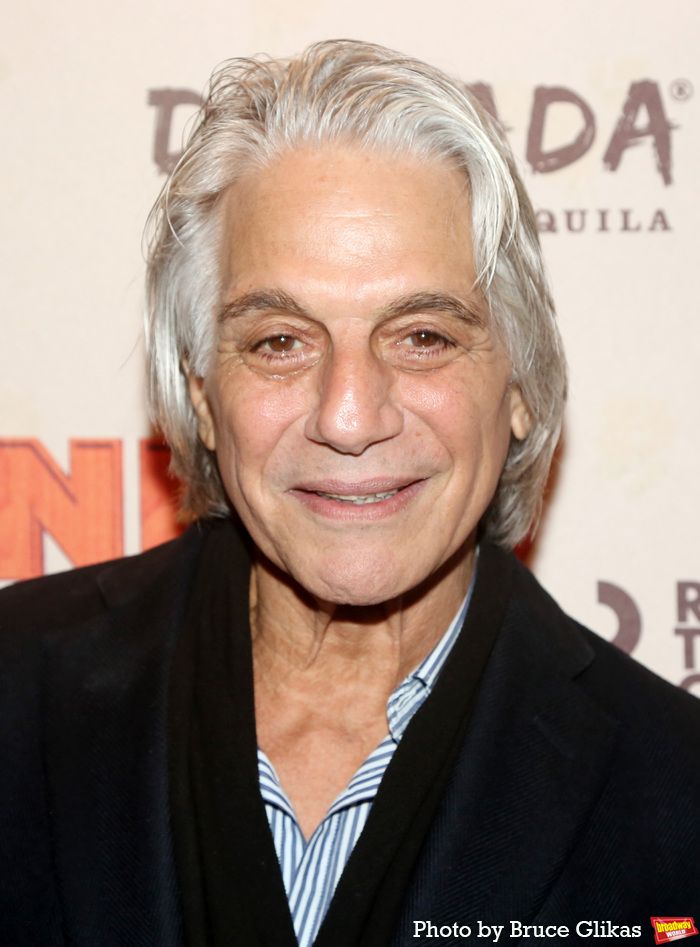 Photos: Rhea Perlman, Mark Ruffalo And More Turn Out As I NEED THAT Opens On Broadway! — photo 8 of 35