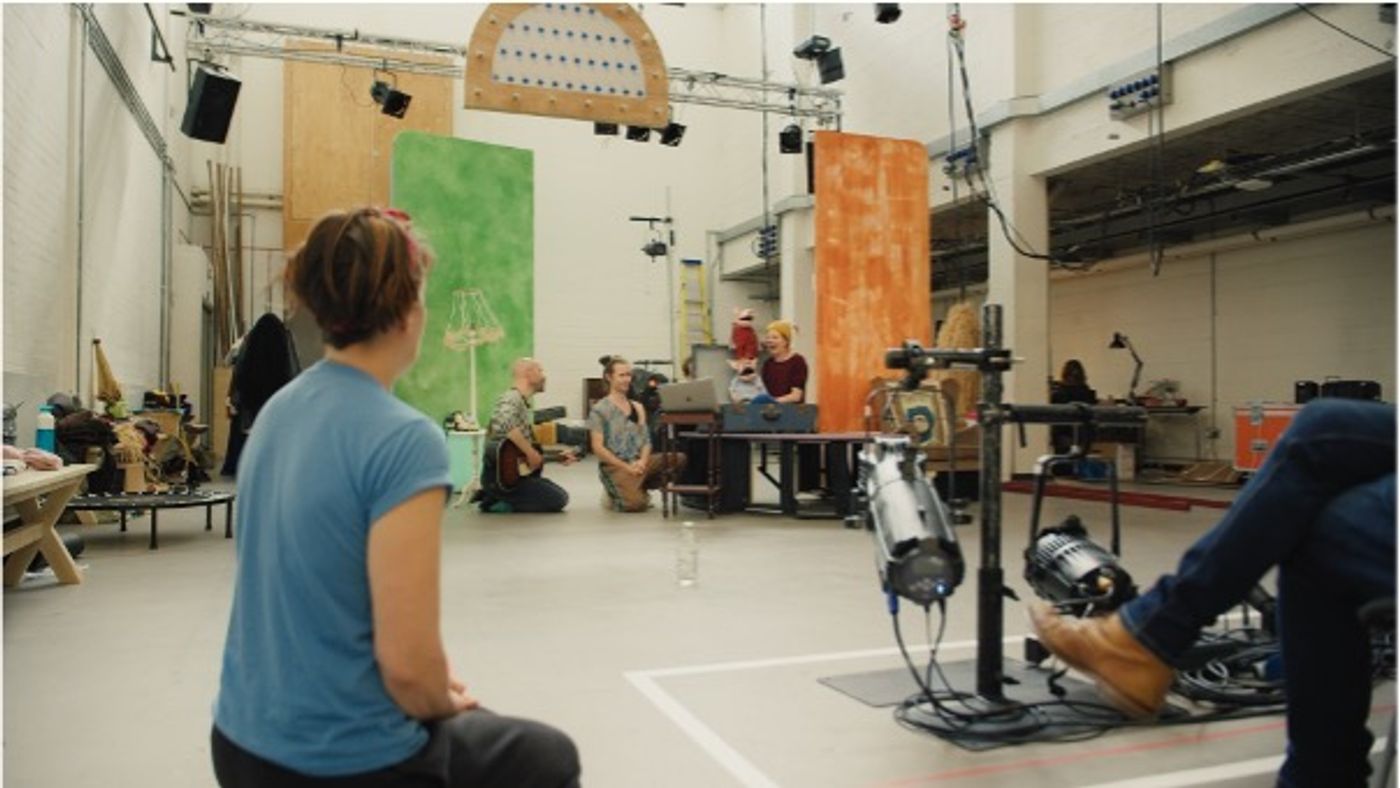 Guest Blog: Niki McCretton, Artistic Director of Stuff and Nonsense Theatre Company, on Children as Co-Writers and Her New Production of THE THREE LITTLE PIGS  Image