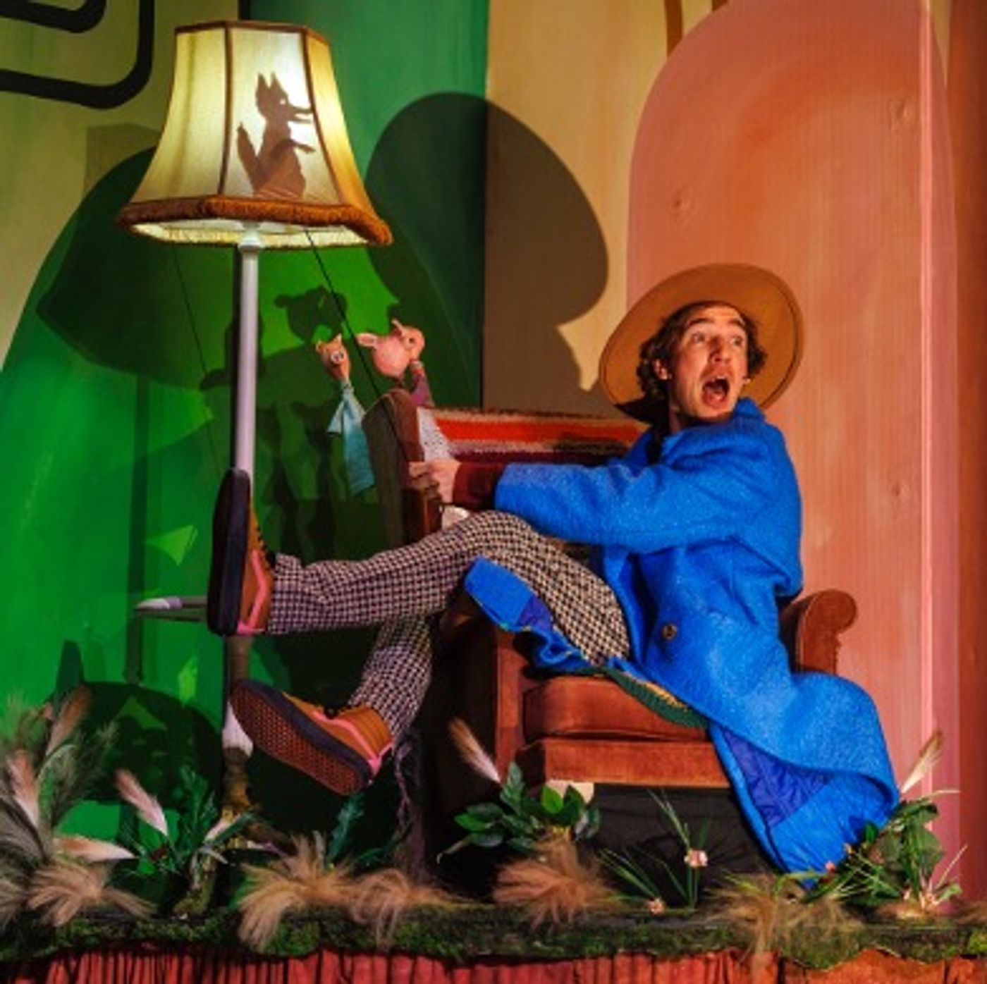 Guest Blog: Niki McCretton, Artistic Director of Stuff and Nonsense Theatre Company, on Children as Co-Writers and Her New Production of THE THREE LITTLE PIGS  Image