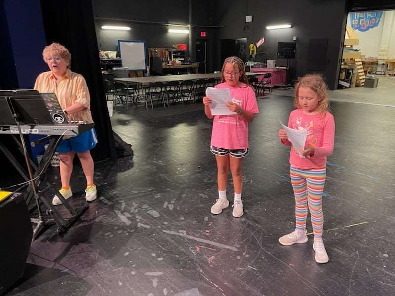 Interview: Wyatt Hamilton, Evanee Dra'a Dokes, Lily Hirscheider, Zynlee Anderson, Raegan Lipsey of DISNEY'S FROZEN at North Little Rock High School Performing Arts Center  Image