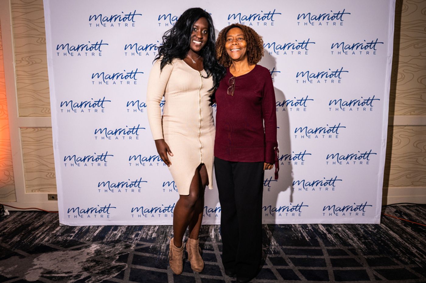 Photos: BEAUTIFUL: THE CAROLE KING MUSICAL Opens At Marriott Theatre  Image