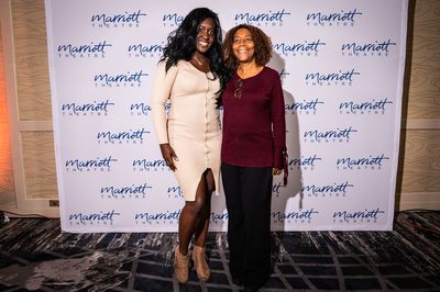 BEAUTIFUL - THE CAROLE KING MUSICAL Marriott Theatre Opening Night Photo