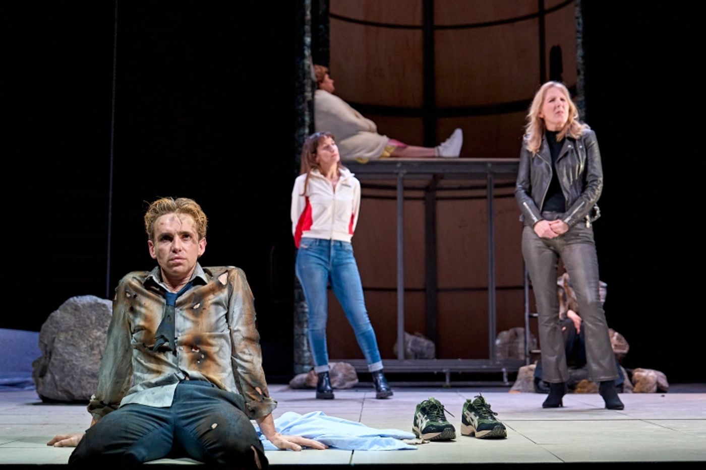 Review: MATES IN CHELSEA, Royal Court  Image