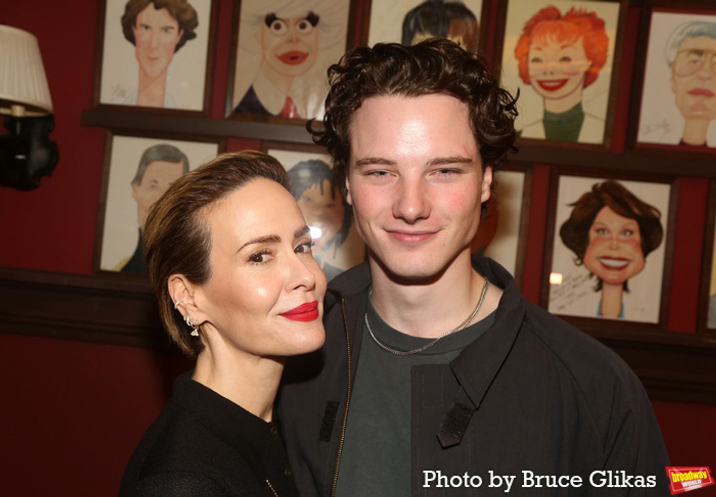 Photos: Sarah Paulson, Elle Fanning and the Cast of APPROPRIATE Meet the Press  Image