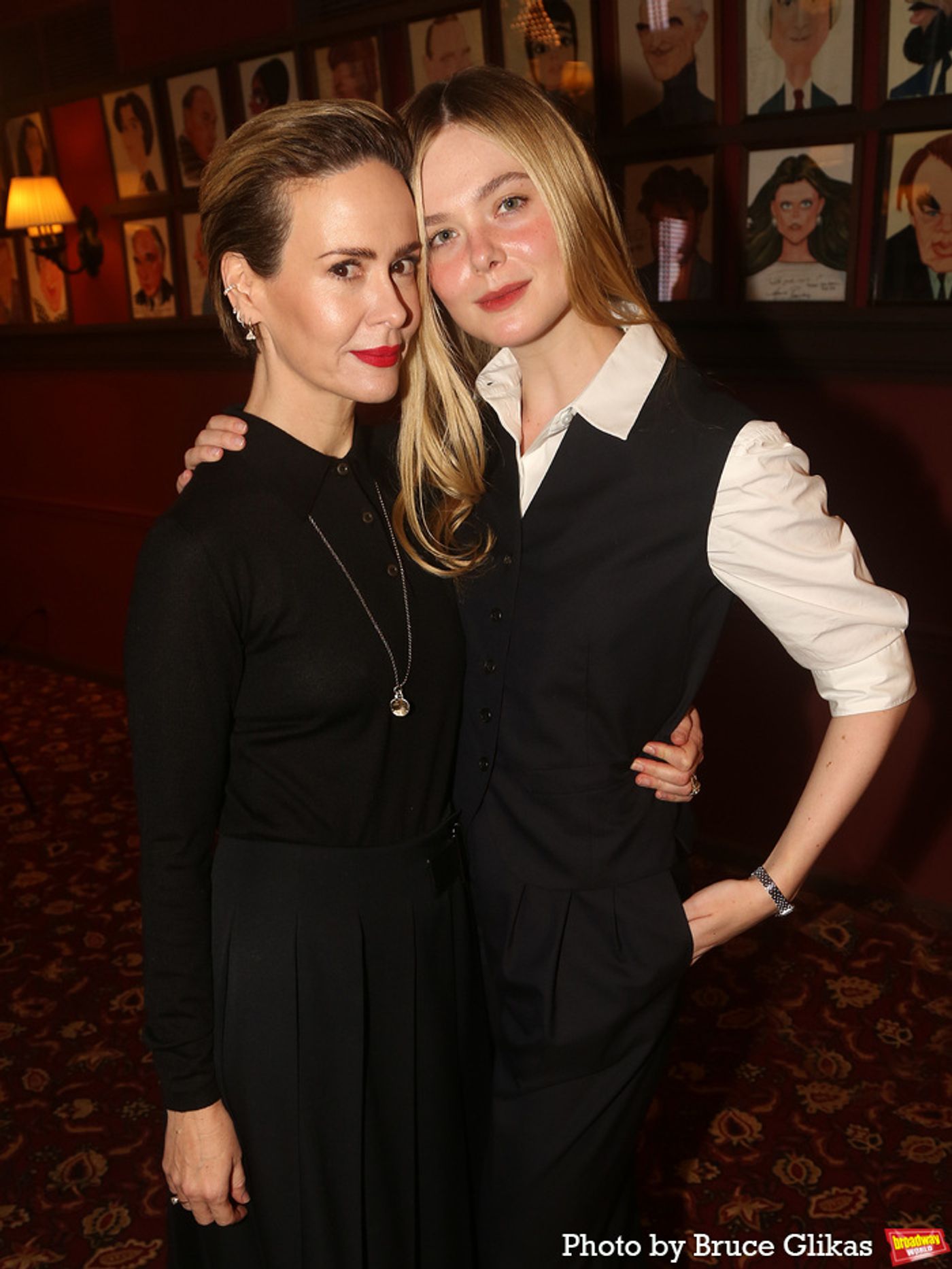 Photos: Sarah Paulson, Elle Fanning and the Cast of APPROPRIATE Meet the Press  Image