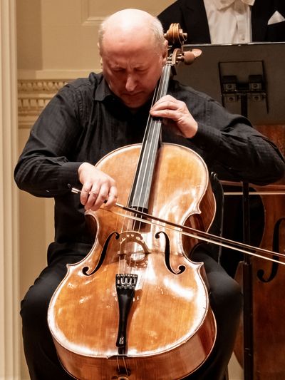 Cellist Misha Quint performs Boccherini Cello Concerto No.9 in B-Flat Major with L''A Photo