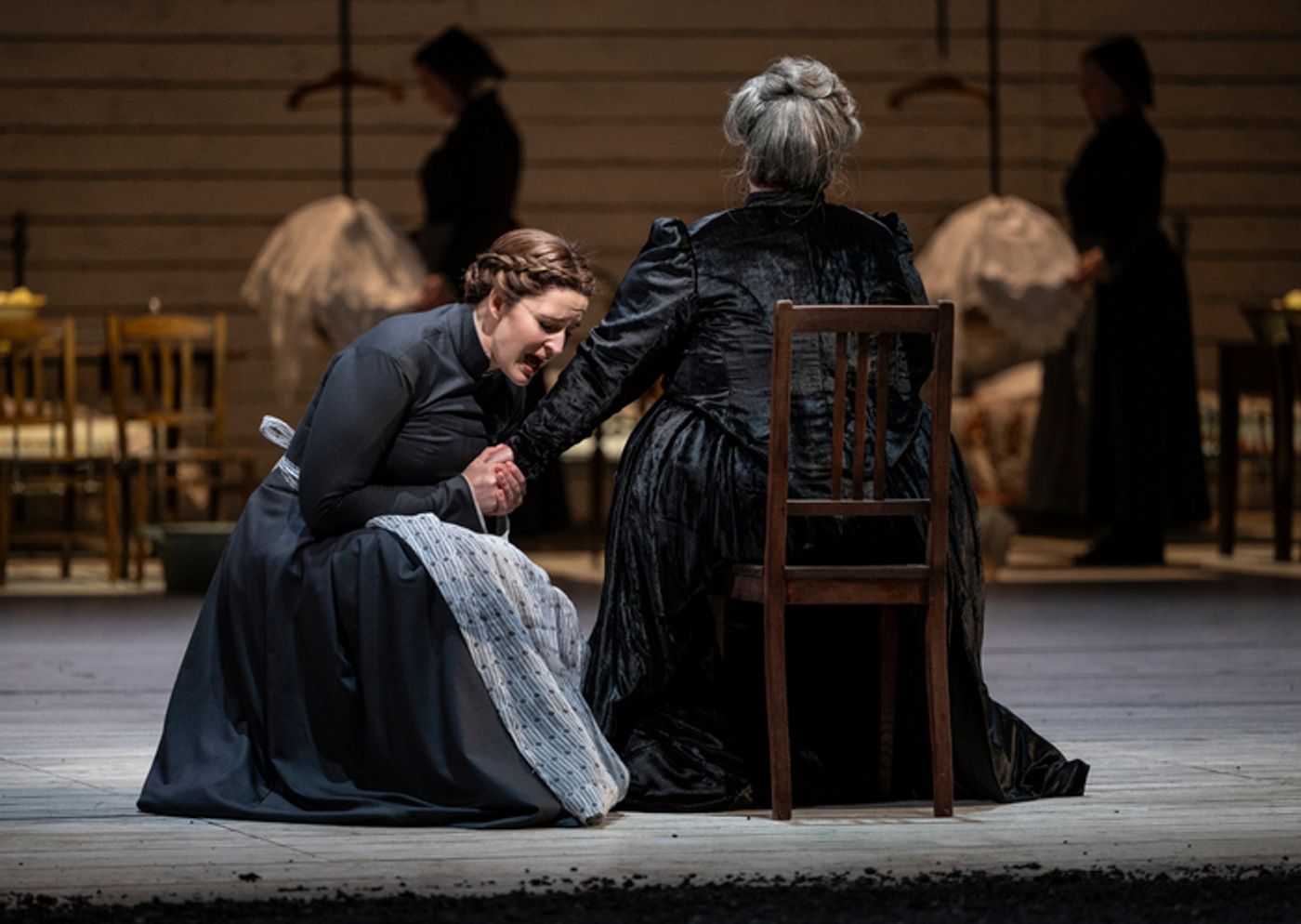 Photos: First Look at Janáček's JENŮFA at Lyric Opera of Chicago  Image