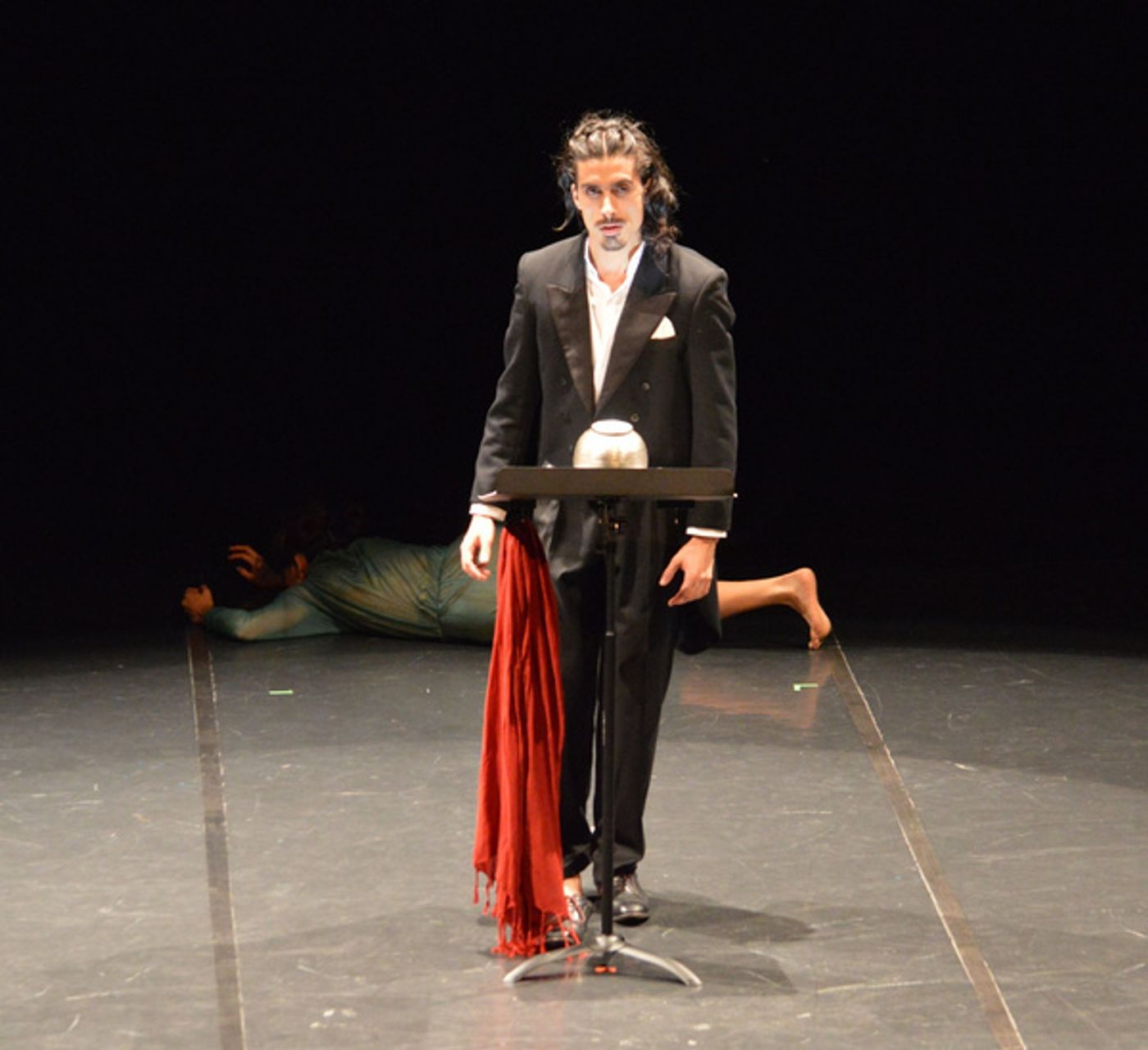 Photos: El Centro De Producción De Danza Contemporánea Llevó El Homenaje Coreográfico Al Escritor Carlos Fuentes Al Cenart  Image