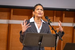 Allyson Tucker @ BroadwayWorld Allyson Tucker Photo